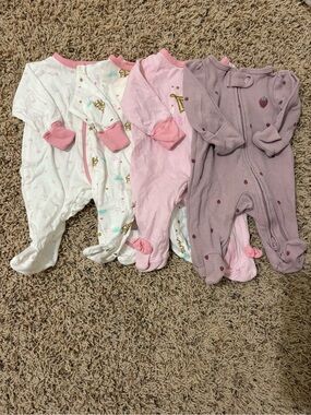 Premie 4 piece Bundle Gerber Baby Footed Sleepers in Pink, White, and Lavender